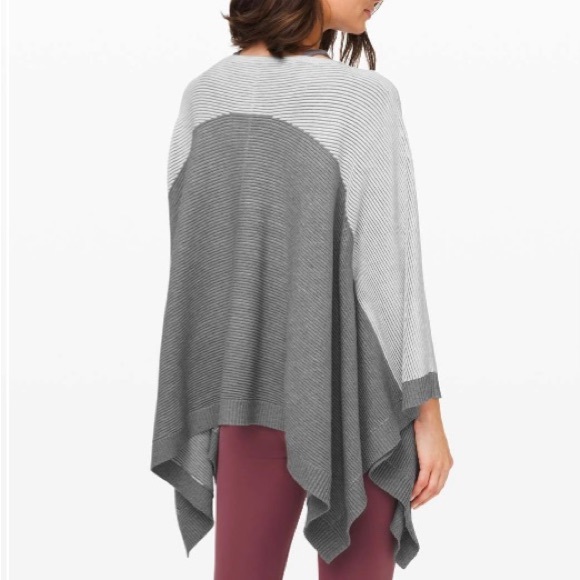 Lululemon “it all lines up” poncho one size grey white striped - Picture 5 of 5